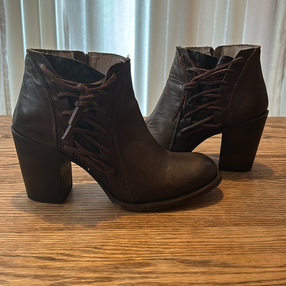 Freebird Brook brown leather ankle bootie